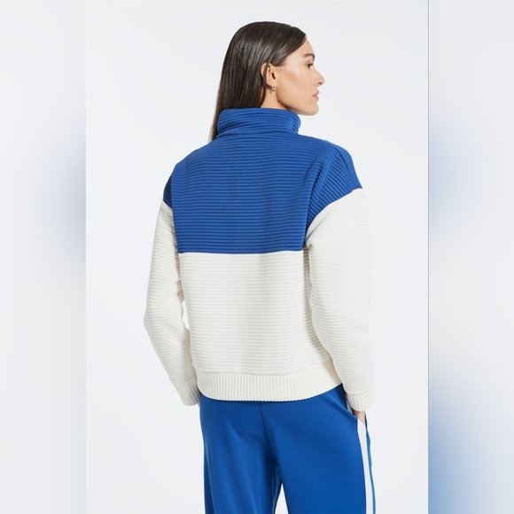 New Balance Pullover - Picture 2 of 3